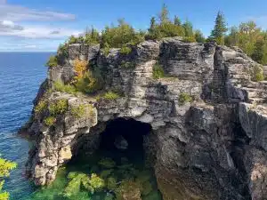 The Grotto is one of the best Ontario hiking trails