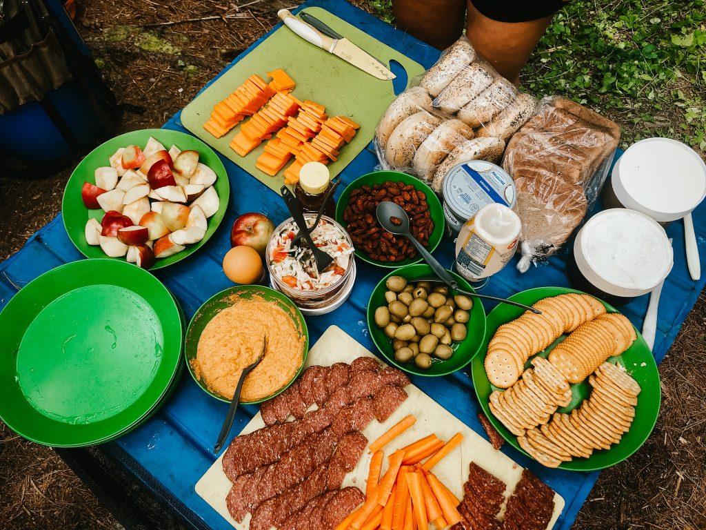 easy canoe trip meals